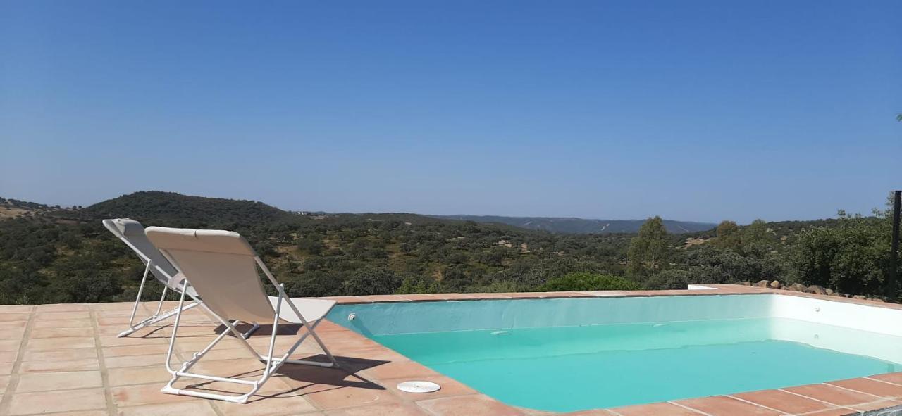 Casa Rural La Aulaga * El Castillo de las Guardas